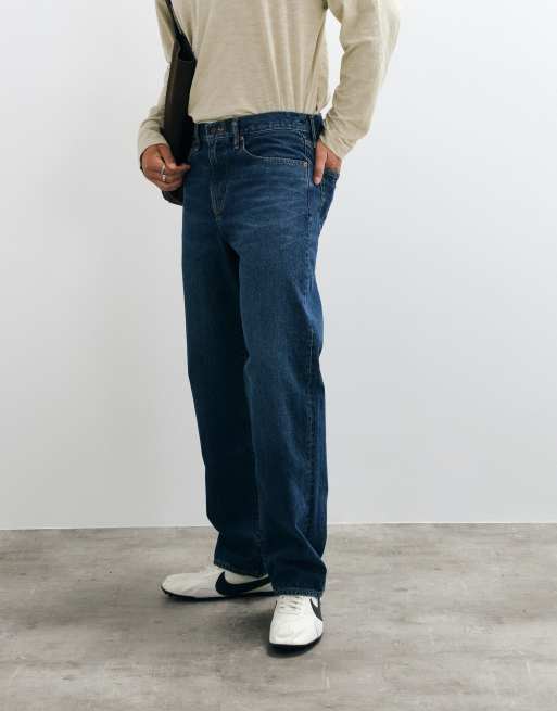 GAP relaxed jeans in dark wash , 2 of 5