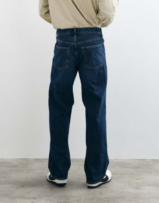 GAP relaxed jeans in dark wash , 3 of 5