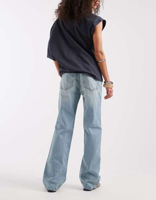GAP relaxed straight leg jeans in washed mid blue, 2 of 5