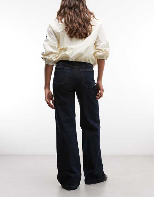 GAP straight leg jeans in dark blue wash, 2 of 5