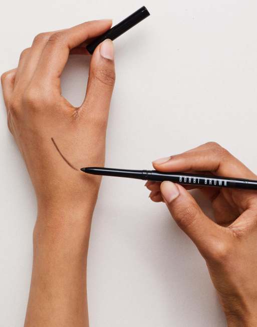 Gel eyeliner i farven Chocolate Truffle til perfekt definering fra Bobbi Brown, 4 af 4