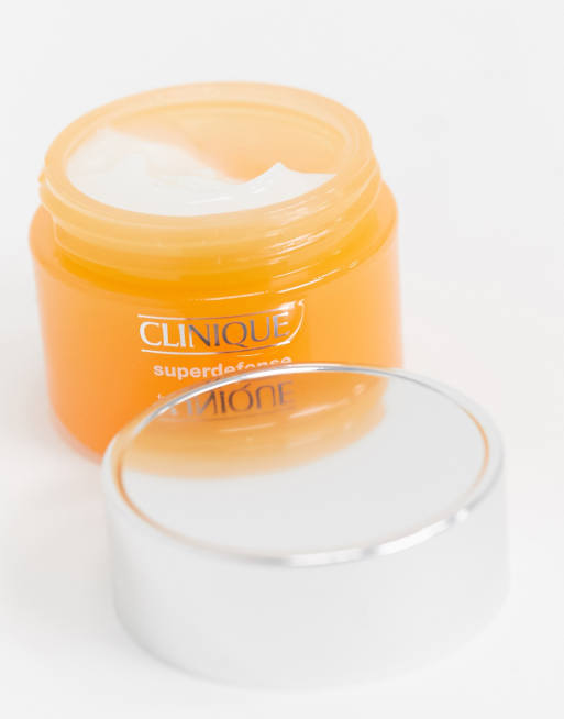 Gel hidratante con FPS 40 de 30 ml Superdefense de Clinique, 4 de 4
