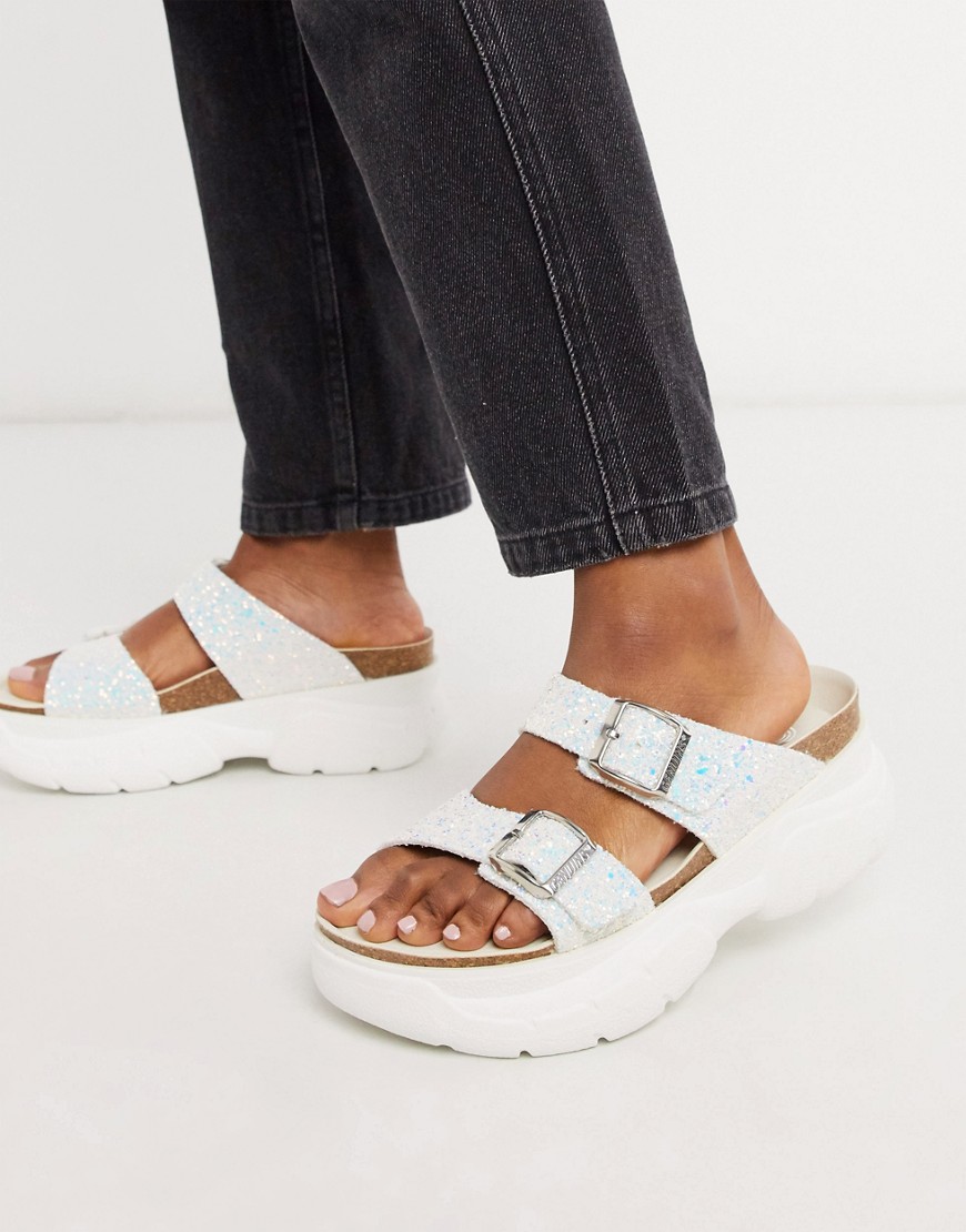 Genuins – Tika – Silverfärgad, glittriga sandaler med tjock sula