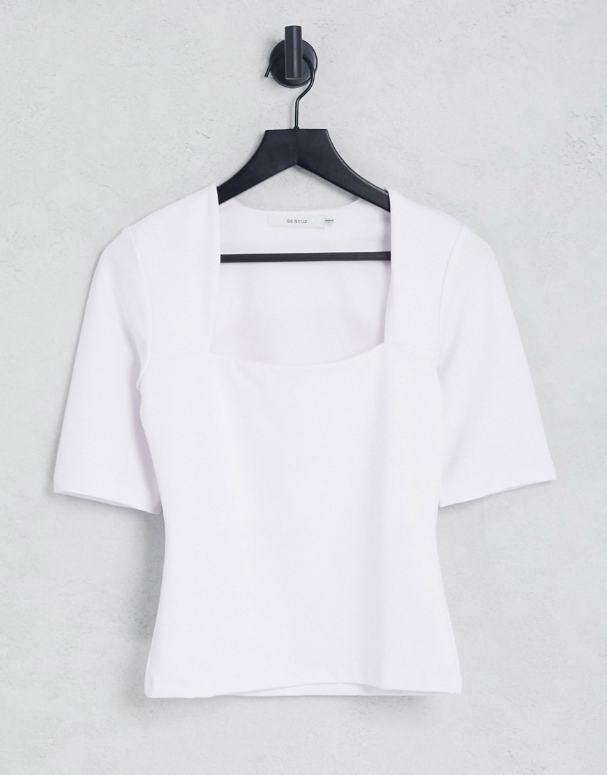 gestuz - malba - t-shirt in jersey bianco con scollo squadrato
