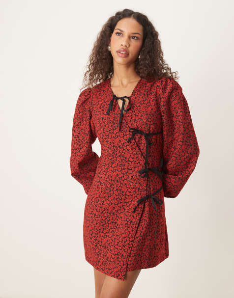 Ghospell bow detail wrap mini dress in red
