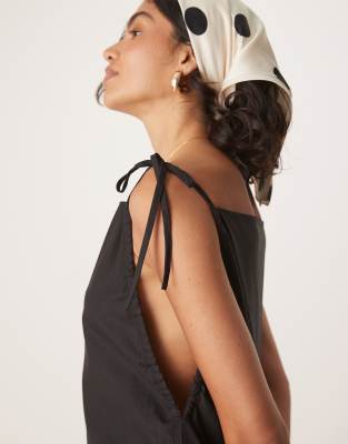 Ghospell Bow Shoulders Midaxi Dress