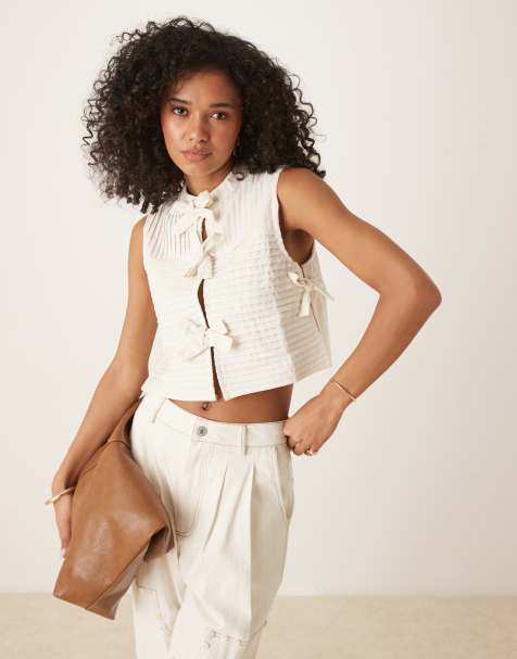 Ghospell bow top co-ord in cream - view 1