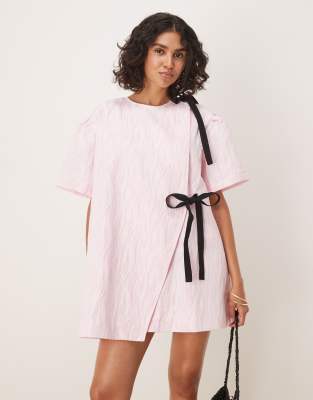 Ghospell Contrast Bow Mini Dress