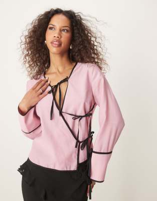 contrast bow wrap top in pink