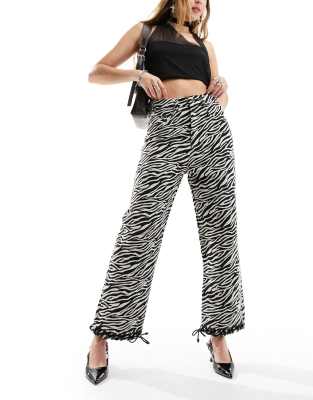 Ghospell contrast cuff pants in zebra print