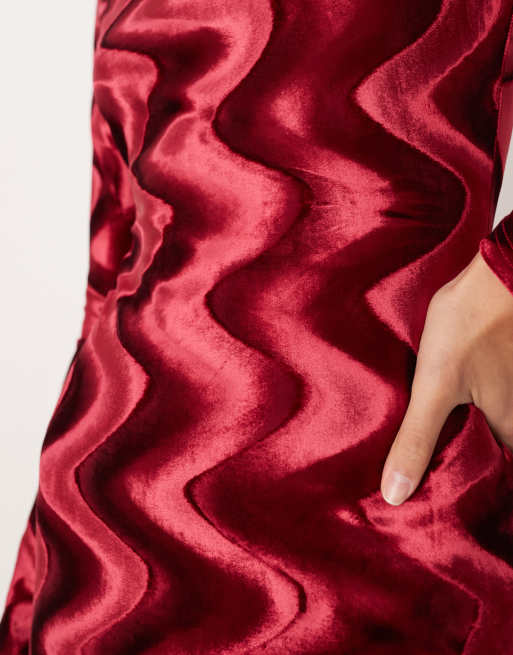 Ghospell exclusive Cecily velvet chevron mini dress in burgundy, 4 of 4