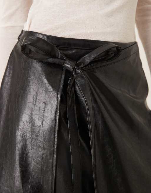 Ghospell faux leather wrap midi skirt with tie detail in black, 3 of 5