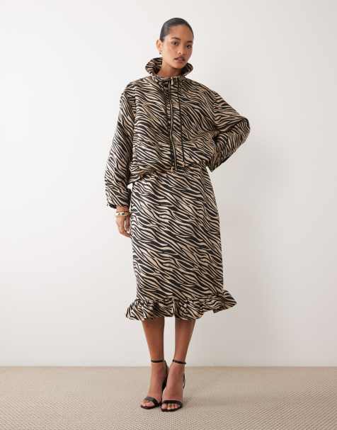 Ghospell high rise drawstring waist peplum hem midi skirt set in tiger - view 1