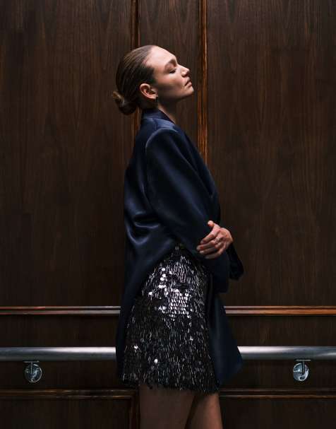 Ghospell - Kara - Minirok met lovertjes en franjes in staalgrijs - view 1