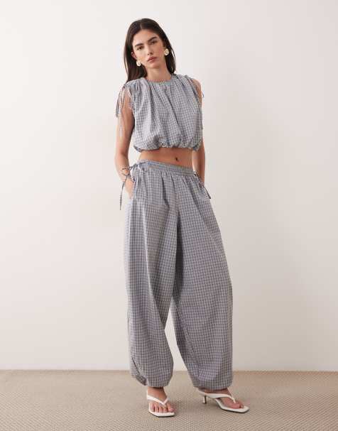 Ghospell - Kemi - Co-ord set van top met bubbelzoom en broek met ballonpijpen in ginghamruit - view 1