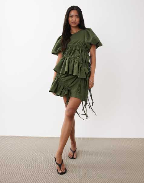 Ghospell - Maz - Co-ord set van gerimpelde minirok en asymmetrische top in groen - view 1