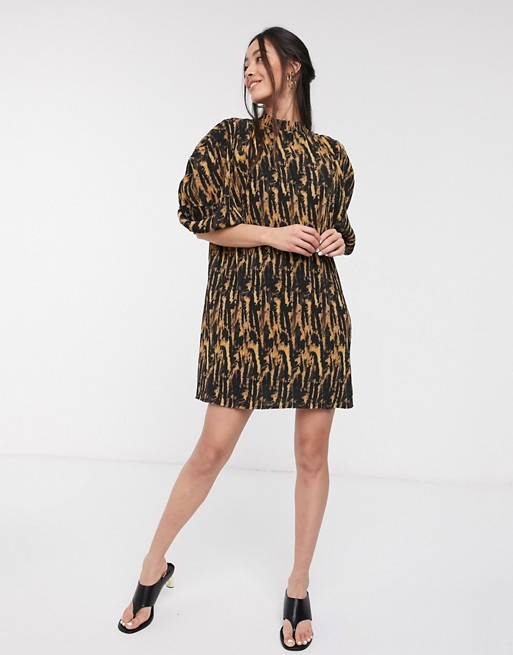 Ghospell mini dress with puff sleeves in abstract animal print plisse