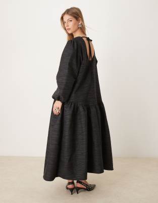ghospell oversized midi dress in black