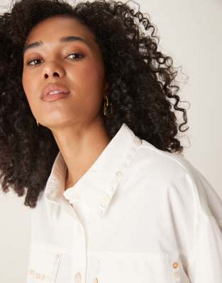 Ghospell Oversized Pocket Shirt In White
