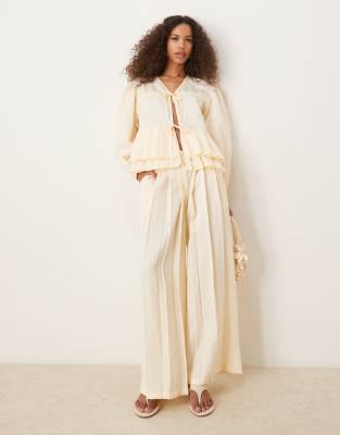 pleated pants in butter cream - part of a set-White