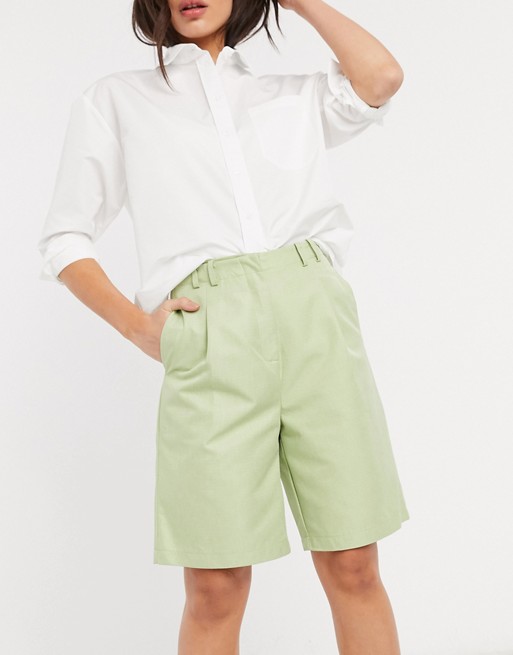 Ghospell relaxed dad shorts in green co-ord