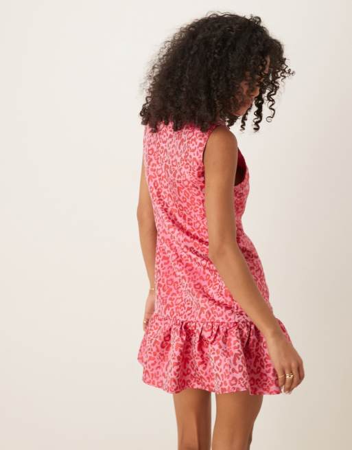 Ghospell - Robe courte en jacquard avec ourlet à volants - Rouge et rose, 4 de 4