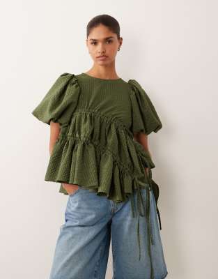 Ghospell Ruched Asymmetric Hem Floaty Top In Green
