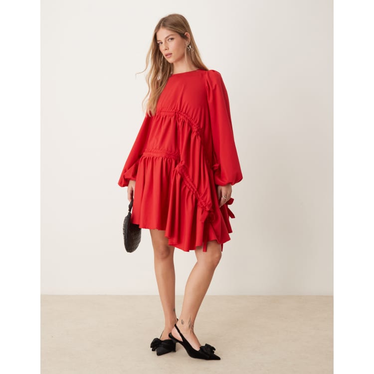 207685202-1-red?$n_750w$&wid=