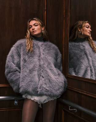 Ghospell Rylee Faux Fur Collarless Jacket In Gray