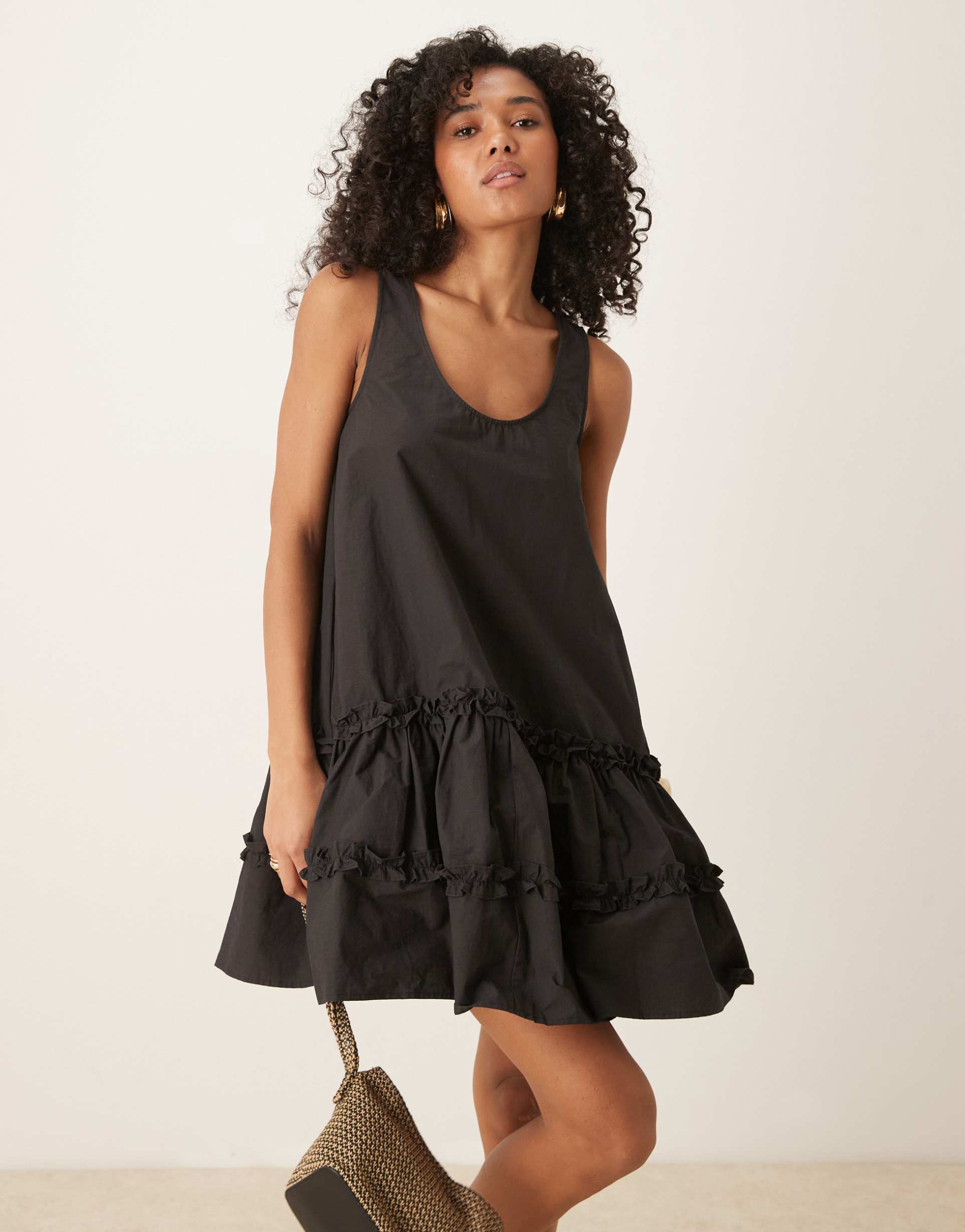 ghospell scoop neck tiered ruffle mini dress in black