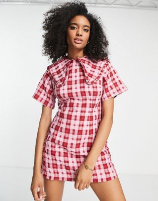 Ghospell short sleeve mini shift dress with oversized collar in red check