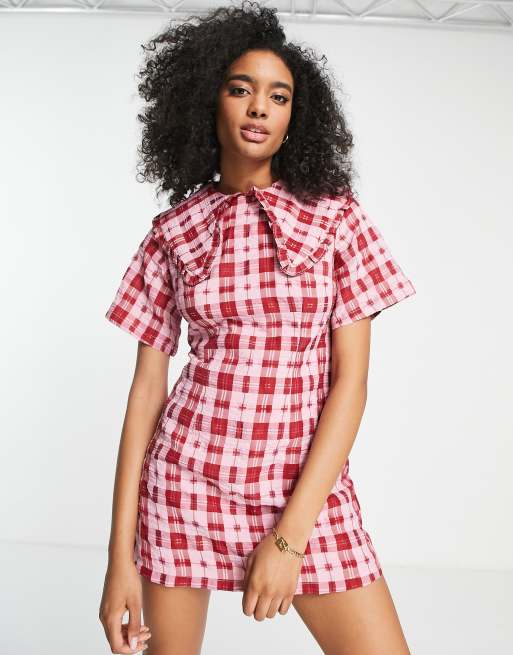 Ghospell short sleeve mini shift dress with oversized collar in red check