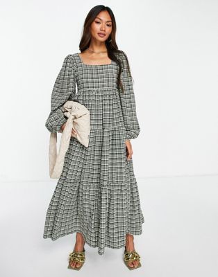 Ghospell square neck tiered maxi dress in check