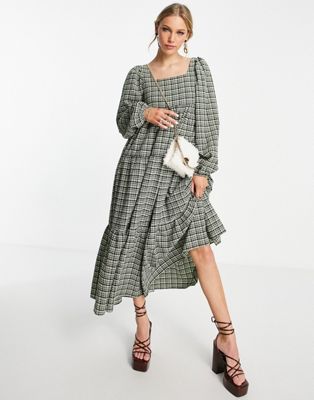 Ghospell square neck tiered maxi dress in check