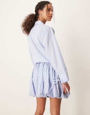 ghospell stripe puffball mini skirt in sky blue
