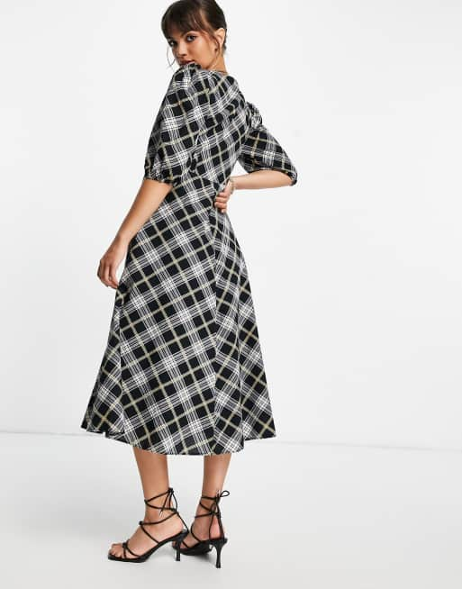 Ghospell Subject checked midi dress in black | ASOS