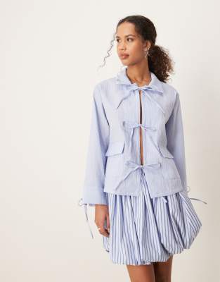 textured bow shirt in cornflower blue