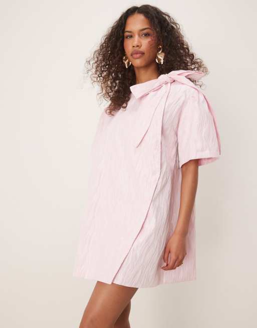 Ghospell - Vestito corto a portafoglio rosa zebrato con fiocco oversize