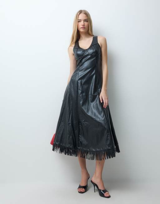 Ghospell vestito midi in pelle sintetica con dettagli sul busto e orlo con frange nero, 1 di 5