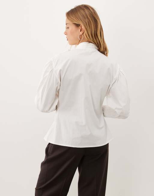 Ghospell Vittoria cotton blend oversized bow blouse with ruched sleeves in white, 3 of 4