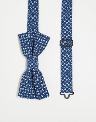 Gianni Feraud bow tie in navy geo print - ASOS Price Checker