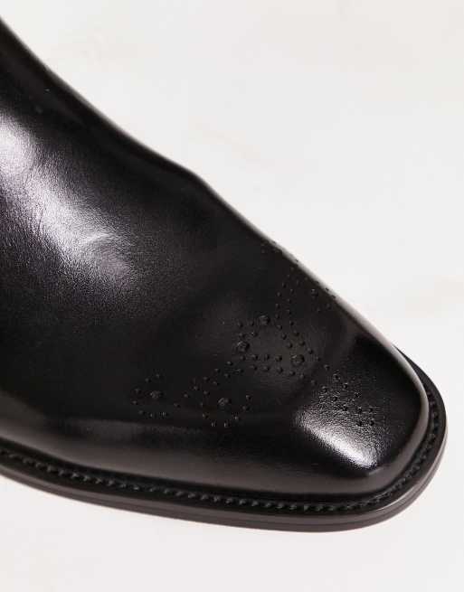 Gianni Feraud chelsea boots with brogue toe detail in black, 3 of 4