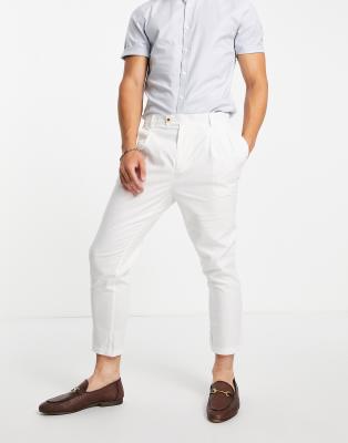 white pleated pants