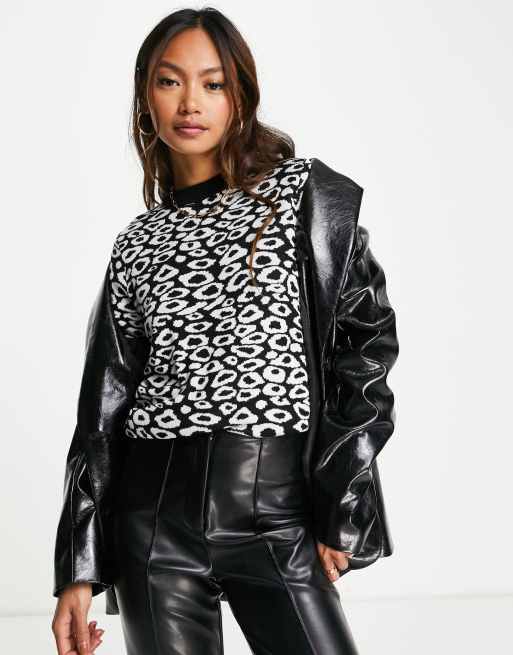 Gianni Feraud crew neck animal print jumper in black and white, 4 of 4