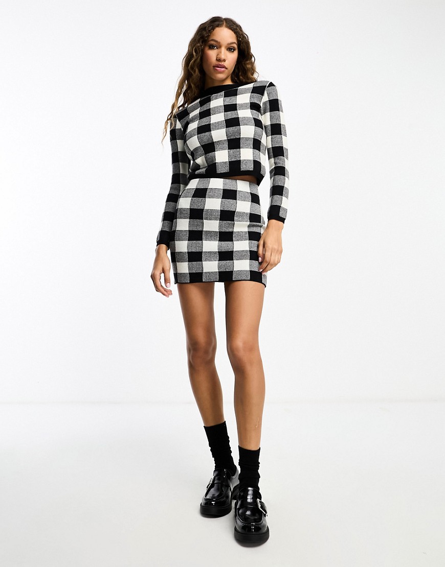 plaid print knit mini skirt in black and white - part of a set-Multi