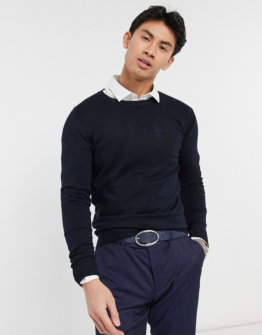 Gianni Feraud - Premium Tætsiddende trøje med rund hals i fintstrikket marineblå