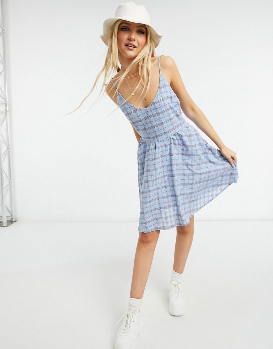 Gilli cut out detail dress in gingham-Blues