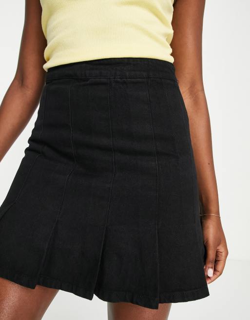 Pleated Denim Mini Skirt - Black