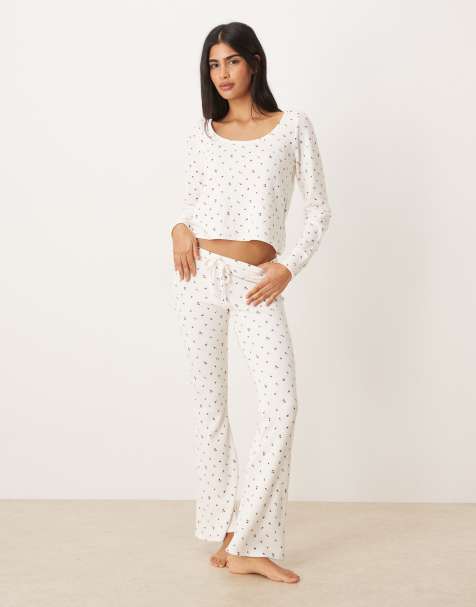 Gilly Hicks - Behaaglijke wafelstructuur flare-broek met halfhoge taille en bloemenprint in wit, deel van co-ord set - view 1