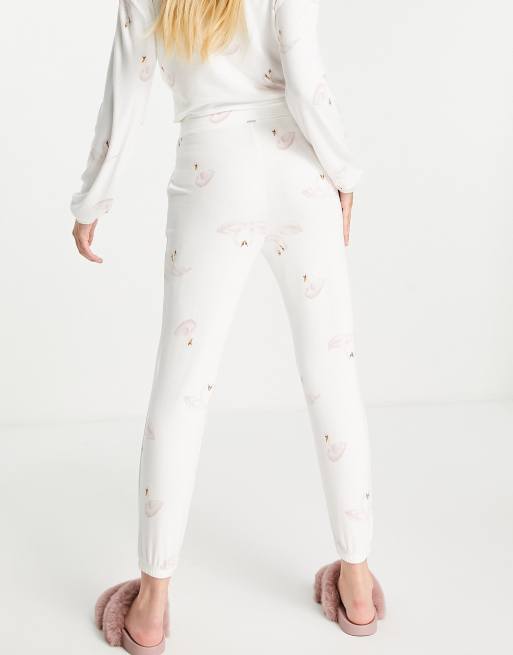 Gilly Hicks co-ord pyjama pants in swan heart print, 2 of 4